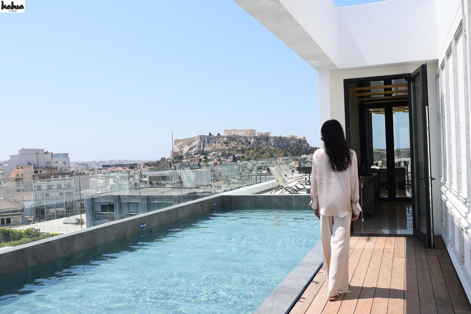 Nyx Esperia Palace Hotel Athens By Leonardo Hotels Exterior photo The view from the rooftop pool