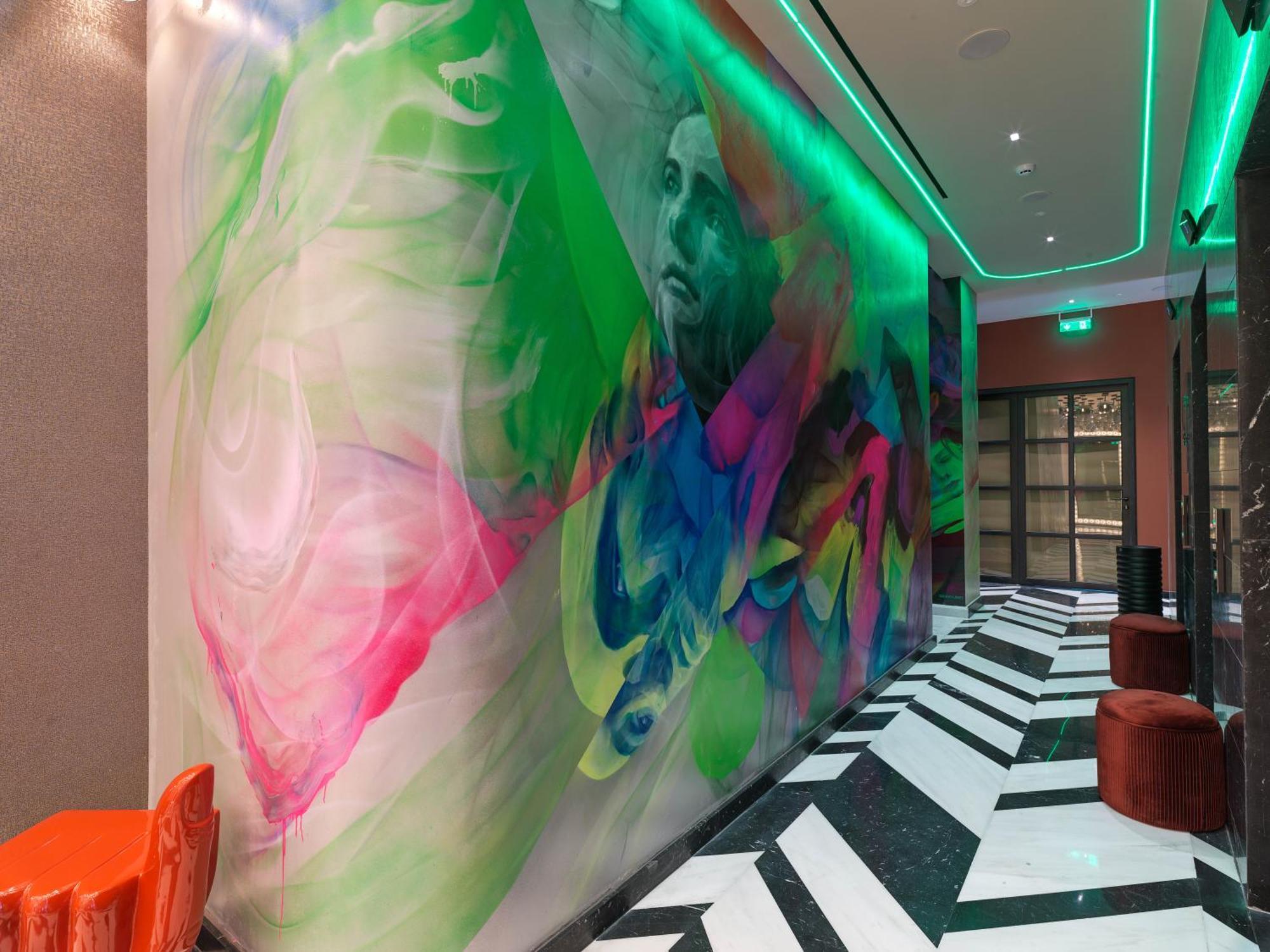 Nyx Esperia Palace Hotel Athens By Leonardo Hotels Exterior photo The hotel's interior