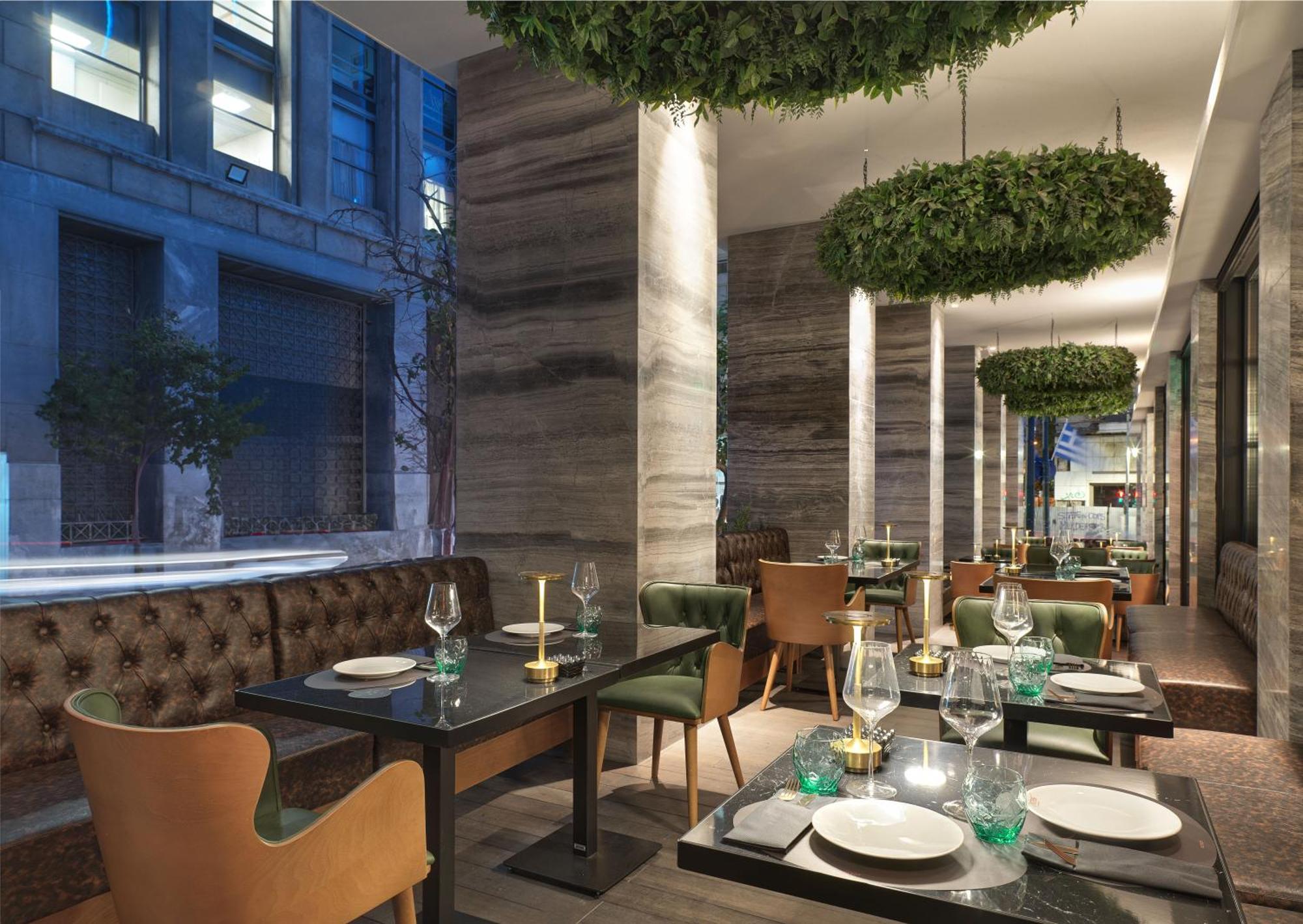 Nyx Esperia Palace Hotel Athens By Leonardo Hotels Exterior photo The interior of the restaurant