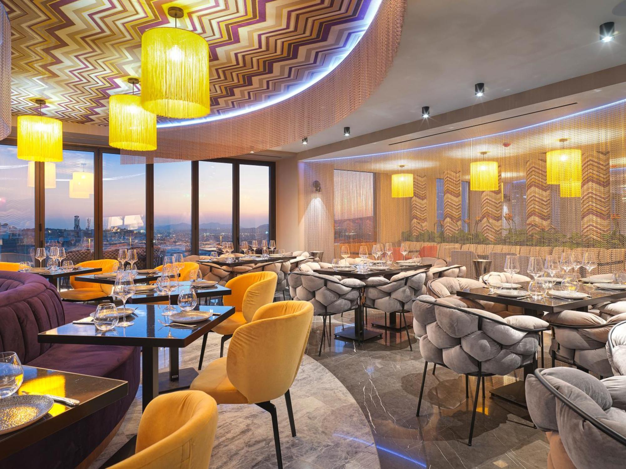 Nyx Esperia Palace Hotel Athens By Leonardo Hotels Exterior photo The restaurant