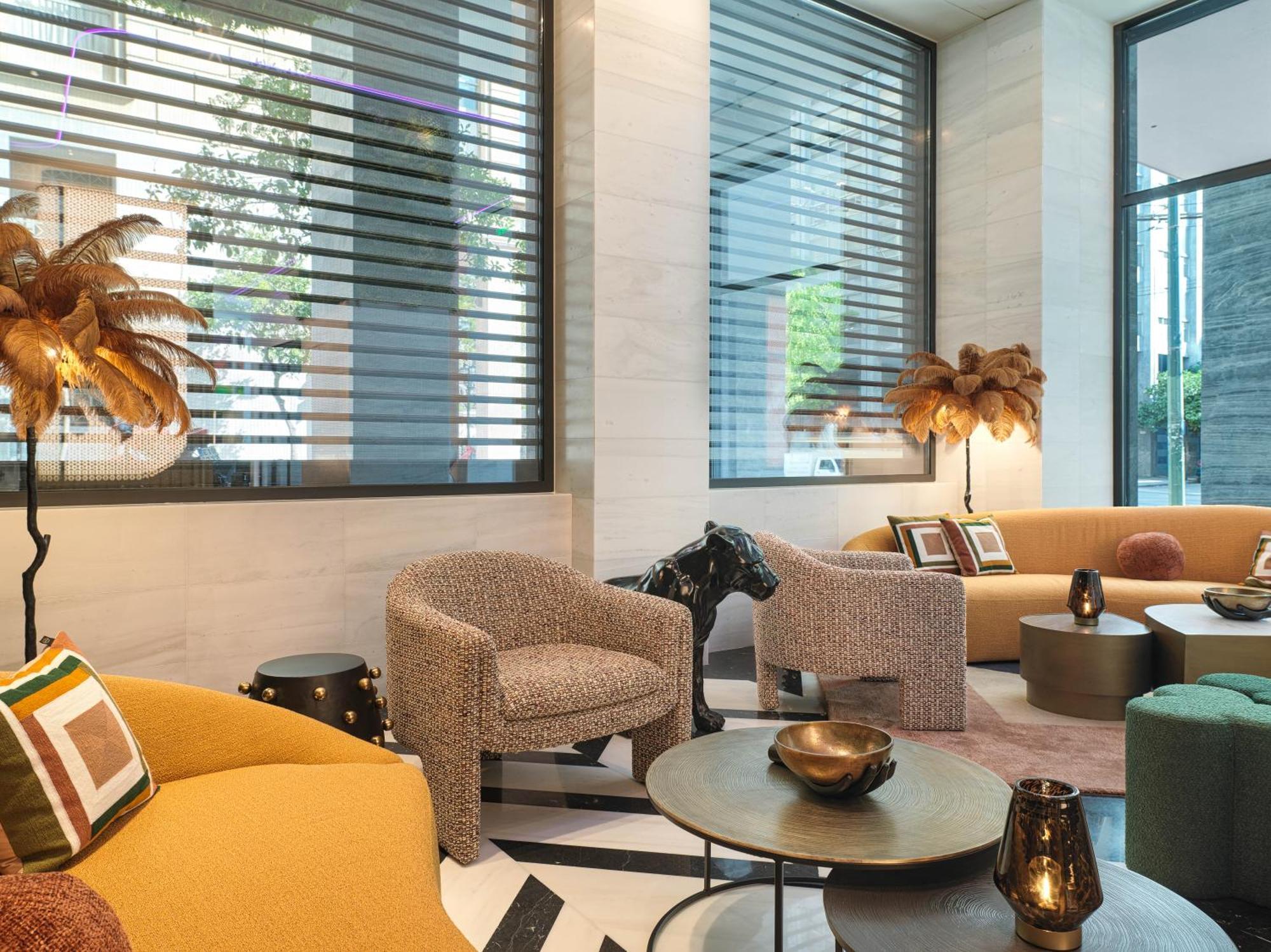 Nyx Esperia Palace Hotel Athens By Leonardo Hotels Exterior photo The interior of the hotel
