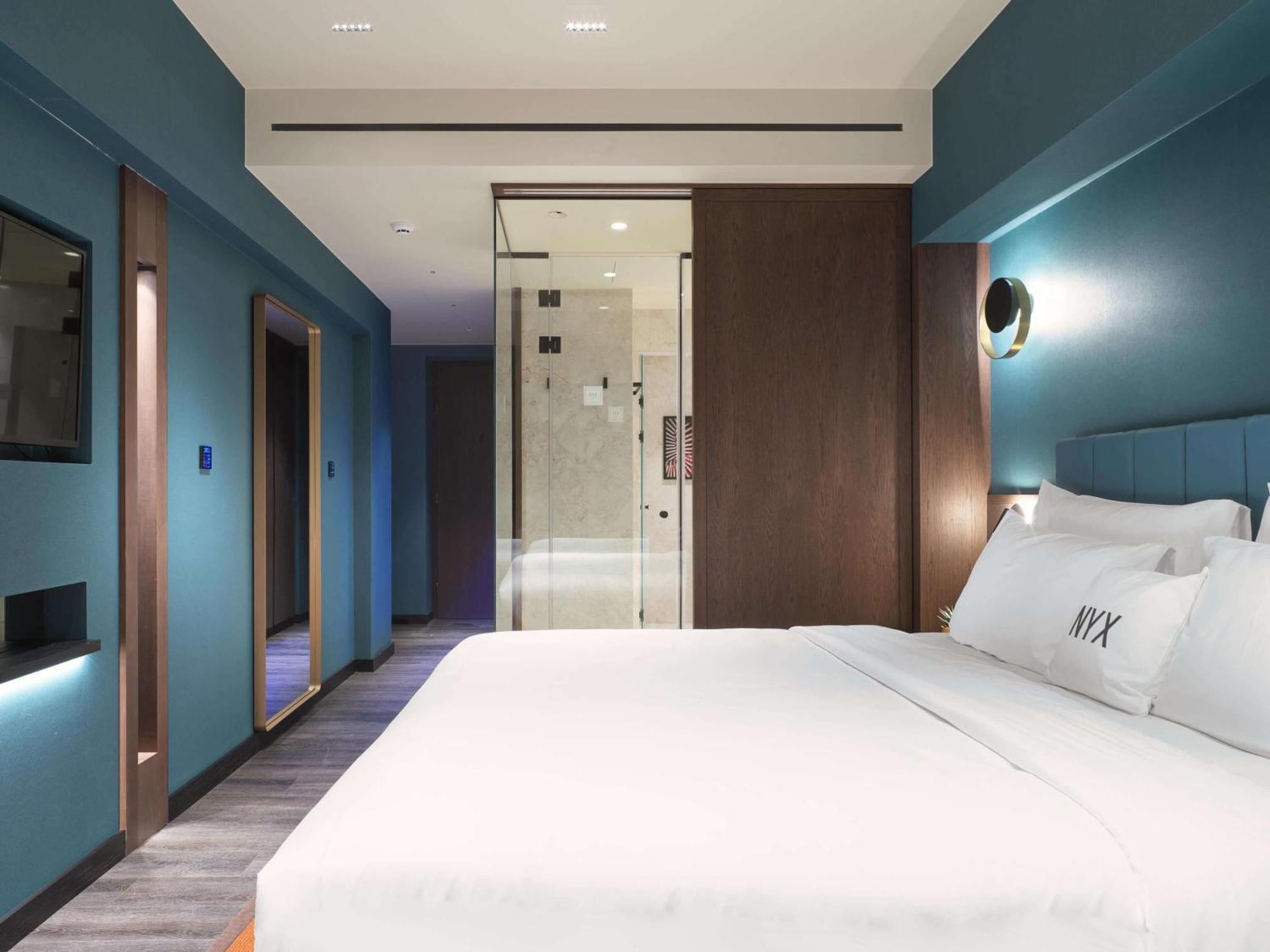 Nyx Esperia Palace Hotel Athens By Leonardo Hotels Room photo A room at the hotel
